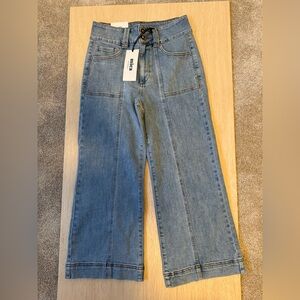 NWT Mica Super High Rise Wide Leg Jean 29